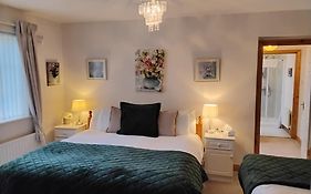 Hawthorn Lodge